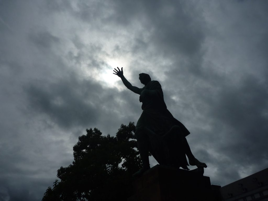 Koblenz Statue am Rhein